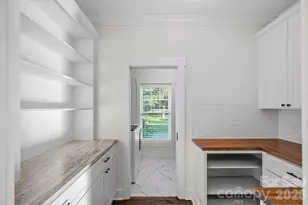 1333 Riverside Dr, Charlotte, NC 28214 - Photo 13