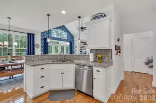 1115 King George Ct, Lenoir, NC 28645 - Photo 11