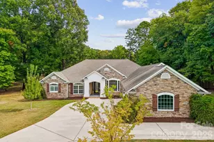 5329 Kuykendall Rd, Charlotte, NC 28270 - Photo 3