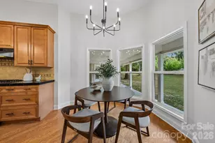 5329 Kuykendall Rd, Charlotte, NC 28270 - Photo 21