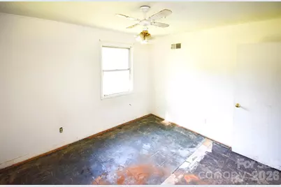 2715 Southwest Boulevard, Charlotte, NC 28216 - Photo 13