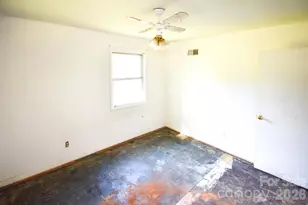 2715 Southwest Blvd, Charlotte, NC 28216 - Photo 13