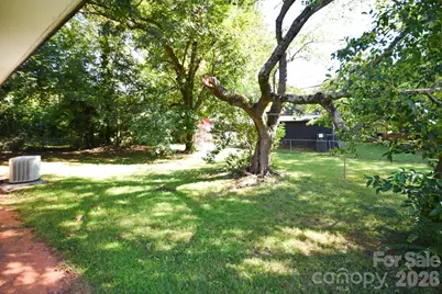 2715 Southwest Boulevard, Charlotte, NC 28216 - Photo 15