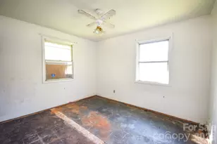 2715 Southwest Blvd, Charlotte, NC 28216 - Photo 11