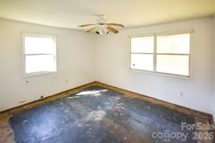 2715 Southwest Blvd, Charlotte, NC 28216 - Photo 9