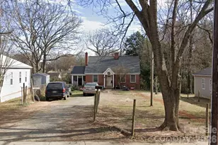 737 Cantwell St, Charlotte, NC 28208 - Photo 1