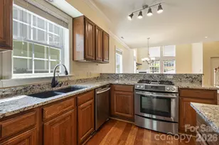 28 Trafalgar Cir, Asheville, NC 28805 - Photo 19