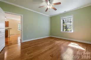 28 Trafalgar Cir, Asheville, NC 28805 - Photo 5