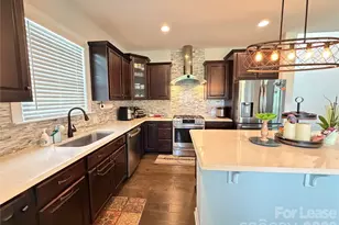 6507 Wildbrook Dr, Charlotte, NC 28269 - Photo 7