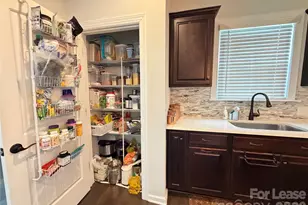 6507 Wildbrook Dr, Charlotte, NC 28269 - Photo 11