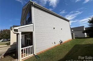 5608 Graypark Dr, Charlotte, NC 28269 - Photo 17