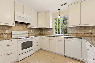 8614 Golf Ridge Dr, Charlotte, NC 28277 - Photo 9