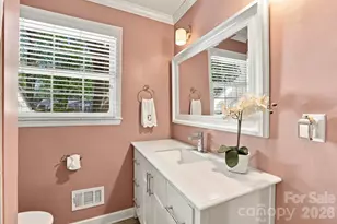 4001 Sussex Ave, Charlotte, NC 28210 - Photo 17