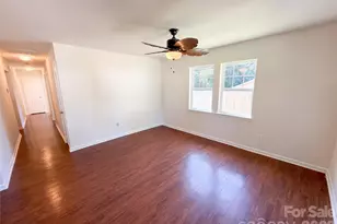 413 Greenwood Dr, Charlotte, NC 28217 - Photo 3