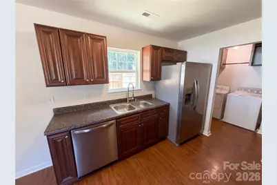 413 Greenwood Drive, Charlotte, NC 28217 - Photo 5