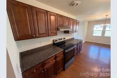 413 Greenwood Drive, Charlotte, NC 28217 - Photo 7