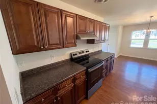 413 Greenwood Dr, Charlotte, NC 28217 - Photo 7