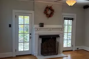 613 S York St, Gastonia, NC 28052 - Photo 5