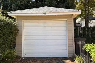 613 S York St, Gastonia, NC 28052 - Photo 47
