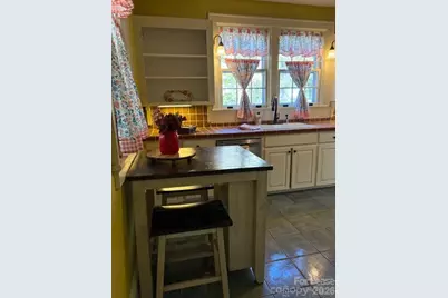 613 S York Street, Gastonia, NC 28052 - Photo 13