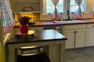 613 S York St, Gastonia, NC 28052 - Photo 13