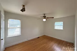 1413 Grovewood Dr, Charlotte, NC 28208 - Photo 9