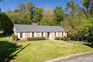 6 Crestwood Ln, Candler, NC 28715 - Photo 1