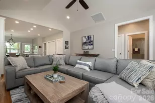 131 Mills Ave, Brevard, NC 28712 - Photo 9
