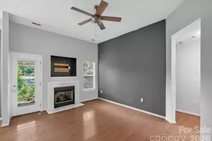 1021 Stinson Glen Ln, Charlotte, NC 28214 - Photo 3