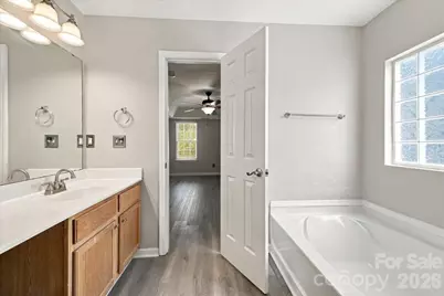 7812 Montbrook Drive, Charlotte, NC 28214 - Photo 15