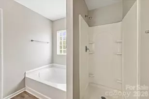 7812 Montbrook Dr, Charlotte, NC 28214 - Photo 17