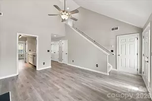 7812 Montbrook Dr, Charlotte, NC 28214 - Photo 5