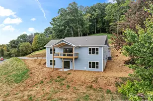 210 Aster Rdg Dr, Waynesville, NC 28786 - Photo 3