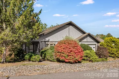 8 Zachary Ridge Road, Asheville, NC 28804 - Photo 3
