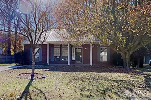 423 Cottonwood Park Dr, Charlotte, NC 28214 - Photo 1