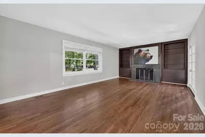 356 7th Avenue NE, Hickory, NC 28601 - Photo 9