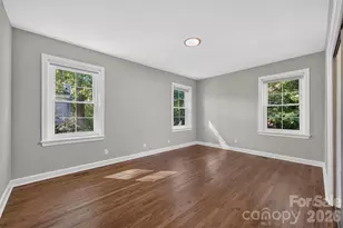 356 7th Ave NE, Hickory, NC 28601 - Photo 17