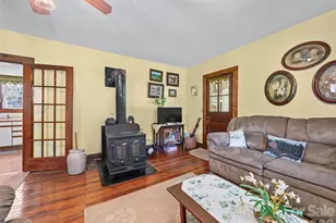 163 Cub Howell Rd, Bakersville, NC 28705 - Photo 3