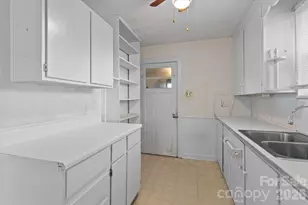 322 Hartness Rd, Statesville, NC 28677 - Photo 11
