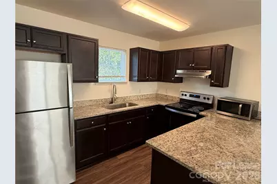 2029 Oakdale Road #Z, Charlotte, NC 28216 - Photo 5