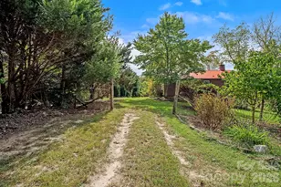 1305 Jenkins Valley Rd, Alexander, NC 28701 - Photo 23