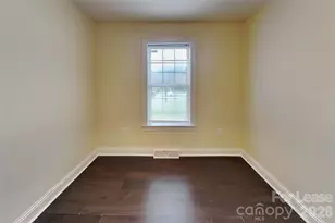 5308 Black Trail Ct, Charlotte, NC 28269 - Photo 9
