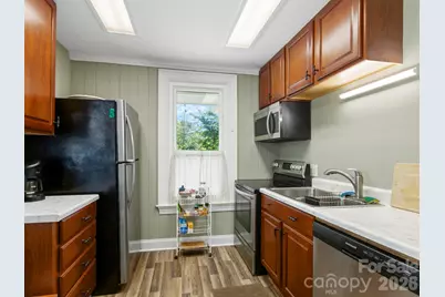 389 & 405 Courtland Boulevard, Hendersonville, NC 28791 - Photo 37