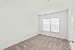 821 W 4th St, Charlotte, NC 28202 - Photo 17