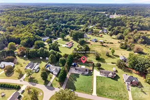135 Rumple Hill Dr, Statesville, NC 28677 - Photo 3