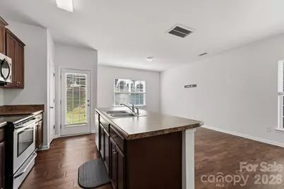 9360 Hamel Street, Charlotte, NC 28215 - Photo 7