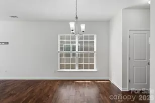 9360 Hamel St, Charlotte, NC 28215 - Photo 13