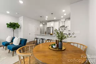 5012 Calvine Ml Wy, Charlotte, NC 28205 - Photo 9
