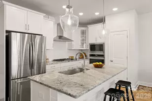 5012 Calvine Ml Wy, Charlotte, NC 28205 - Photo 11