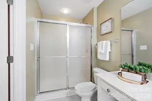 5518 Prosperity View Dr, Charlotte, NC 28269 - Photo 25
